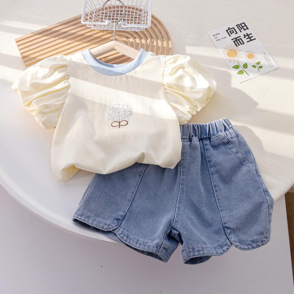 Girls' Korean Set Short Sleeved T-shirt Summer Simple and Versatile Denim Shorts Children's Two-piece Set Trendy