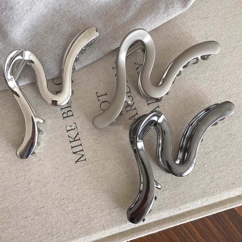 Metal Hair Claw Clip Irregular Hairpins Punk Hair Crabs Barrettes Vintage Jaw Clips Women Hair Accessories