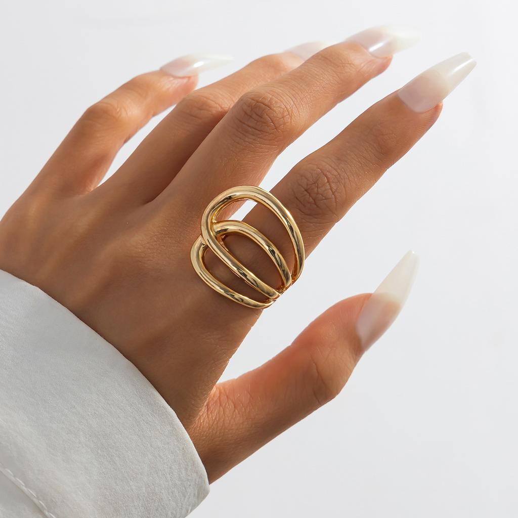 Exaggerated Large Pearl Metal Geometric Wide-Sided Ring, Personalized Line Smooth Joint Ring Ring