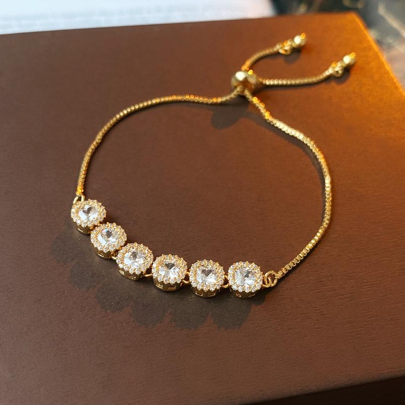 Bracelet Zircon Micro-incrusté, Bracelet Tempérament Rétro, Bijou Polyvalent Haut de Gamme de Niche.