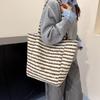 New Autumn Winter Fluffy Tote Crossbody Bag Fashi Plaid Textured Casual Shoulder Bag Large Capacity Casual Simple Storage Bag