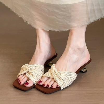 French Casual Style 2025 Summer New French Retro Style Square Head Woven One Word with Versatile Open-toed Slippers