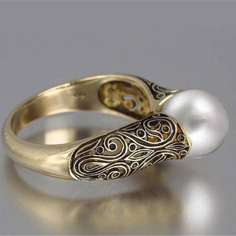 Inlaid With Delicate Synthetic Pearl Women'S Ring, Retro-Style Jewelry Plated With 14K Gold