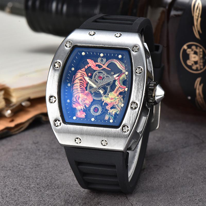 New Dragon Tiger Pattern Lassa Quartz Watch Men's Three-Pin Fashion Trend Calendar Watch