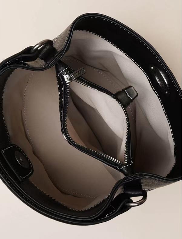 Women's Genuine Leather Vintage Light Luxury Cowhide Crossbody Bag Single Shoulder Casual Versatile Commuter Bag