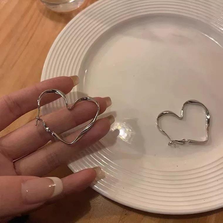 Simple Alloy Heart Dangle Earrings Punk Ear Hoop Jewelry For Women Girl Friendship Gifts Accessories