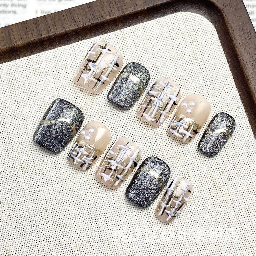 Tang Fei 3D Cat Eye Black Fragrance Nail Art - Pure Handmade, Wearable, Mirror Powder, Super Short Ladder Style