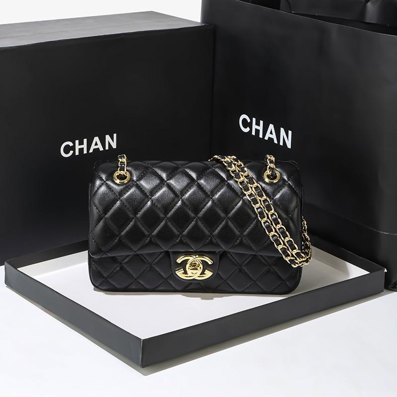 Xiaoxiangfeng CF Chain Bag 2025 New Grid Shoulder Crossbody Women's Leather Fashionable Versatile Armpit