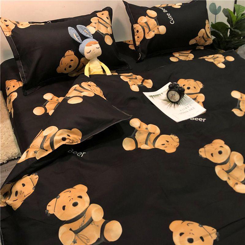 

Черно-белый клетчатый модный пододеяльник из четырех частей для мальчиков, общежитие, постельное белье для студентов колледжа, кровать в общежитии, односпальный комплект из 3 предметов 1.0 m three-piece set (children s bed) Easy Bear B