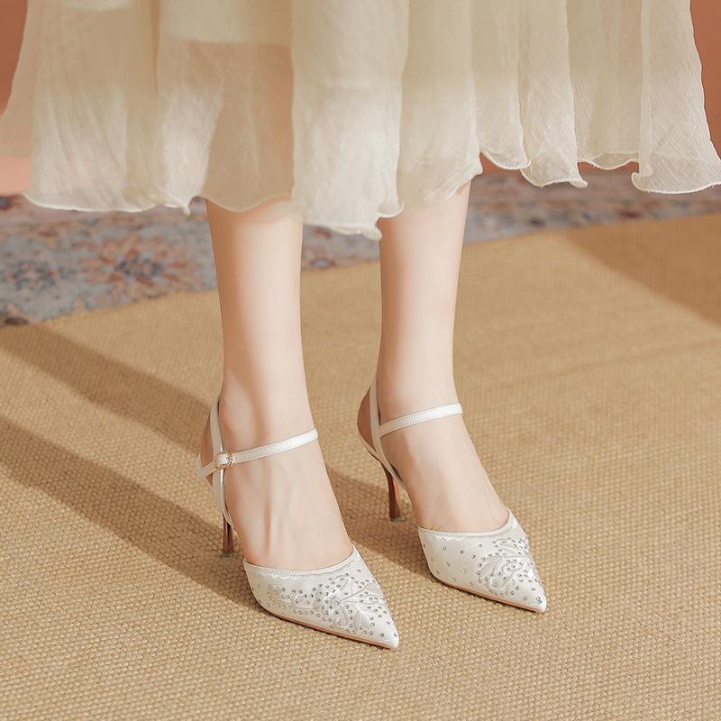 

Сандалии Baotou, женская новая летняя одежда, юбка высокого класса, стразы, толстый каблук, заостренный каблук 34 белый