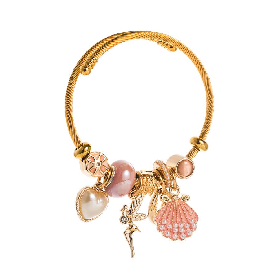 

Adjustable Gold Alloy Bracelet with Pearl & Seashell Charms розовый