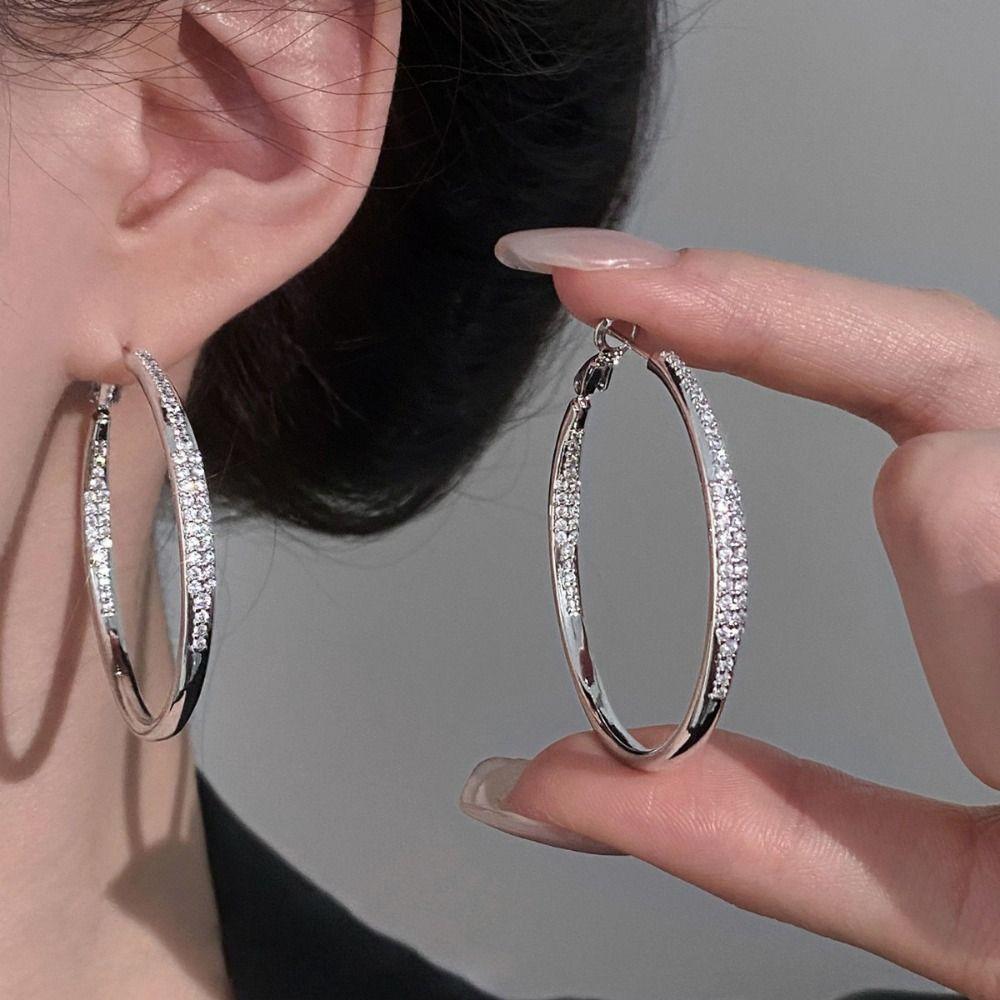 Luxurious Large Ear Rings Circular Design Crystal Earrings New Silver Ear Rings  for Women