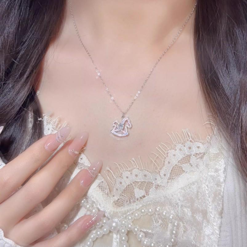 Year of the Horse Luxury Necklace: Gold-Plated Nickel Silver, Niche Design for Women