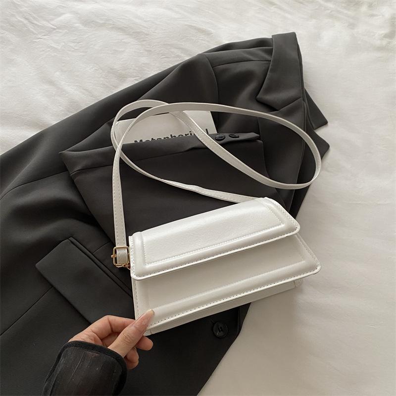 Casual Clamshell Shoulder Bag 2025 Summer New Casual Handbag Fashionable Simple Candy Color Small Square Bag