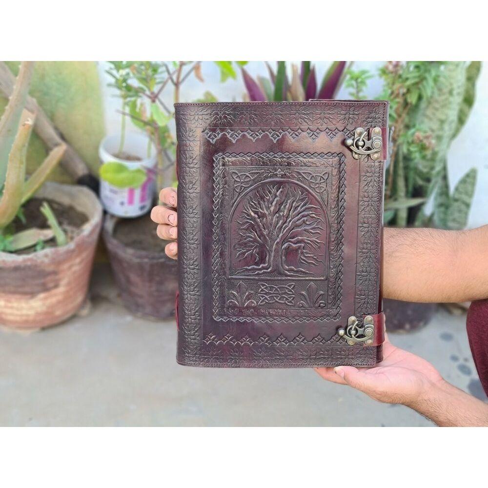 

Кожаный дневник «Древо жизни» ручной работы, кельтская книга теней, винтажный викка 13 x 10 in