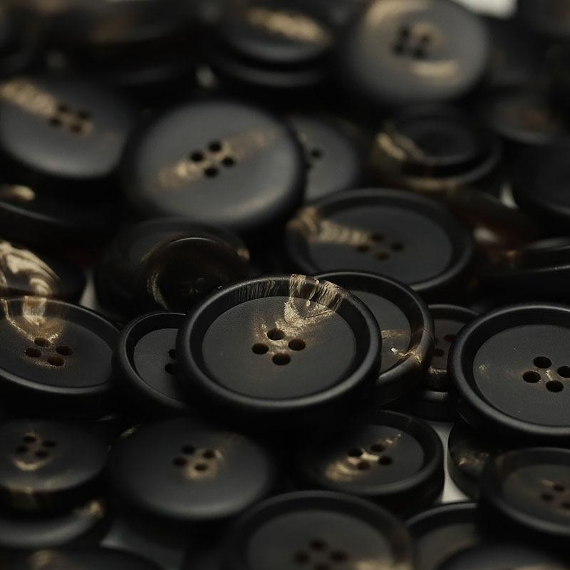 Real Horns, Thin Edges, Four-Eye Buttons, Light Luxury, High-Texture Clothing Accessories, Men'S And Women'S Coats, Trench Coats, Jacket Buttons