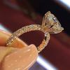 Flash Diamond Round Princess Ring, European and American Fashion Female Engagement Proposal Diamond Ring Ring