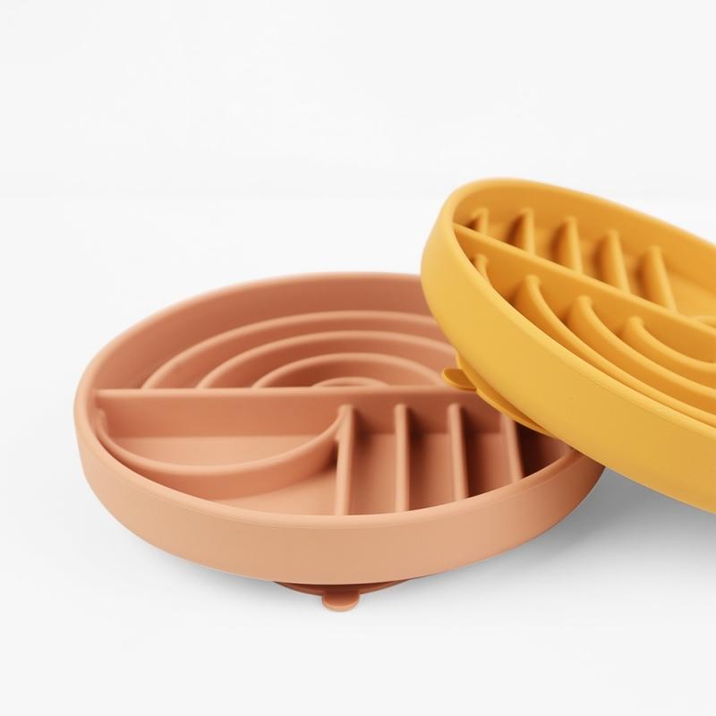 Dog Cat Pet Slow Food Bowl Cat Anti-Knockover Anti-Slip Food Bowl Puppy Anti-Choking Silicone Feeder Toy Food Plate Pet Supplies