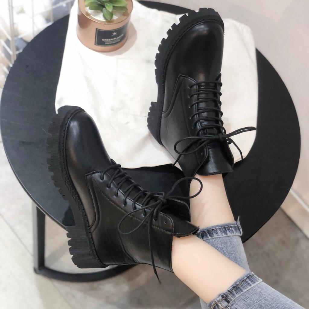 Foreign trade large size platform Martin boots women's British style 2025 autumn and winter new boots locomotive women's boots fashion short boots w
