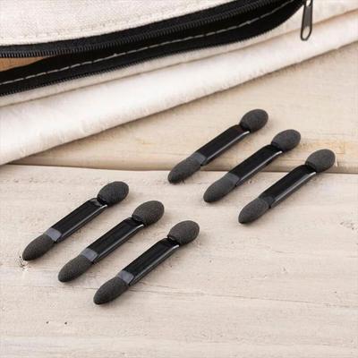 Cosmeup Double-Sided Eyeshadow Applicator