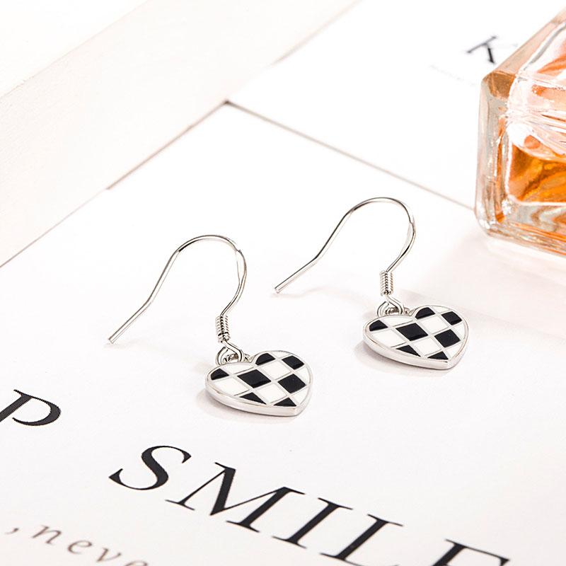 Ladies Elegant Plaid Love Heart Eardrop Earrings