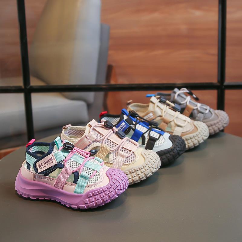 Summer Girls' Beach Sandals Mesh Breathable Children's Sports Shoes Soft Bottom Preschool Children's Beach Sandals
