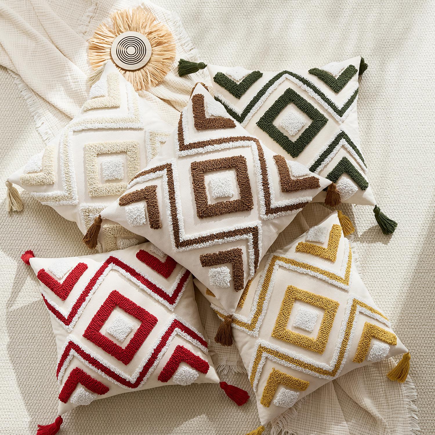 Fast Charging Unisex Geometric Diamond-Shaped Throw Pillow Cover Cojines Embroidered Tassel Pillowcase Tufted Velvet Cushion Seat Cover 45X45cm