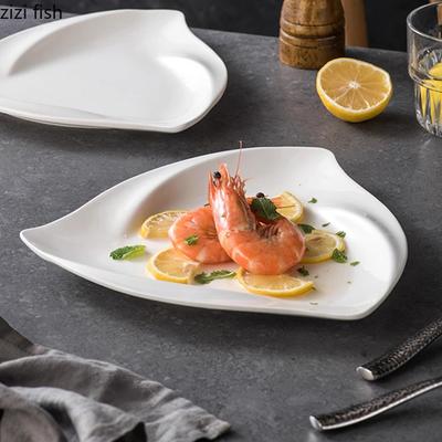 Unregelmäßiger dreieckiger Teller Keramik-Dessertteller Sushi-Teller Salatteller Serviceteller Molekularküche Spezialgeschirr
