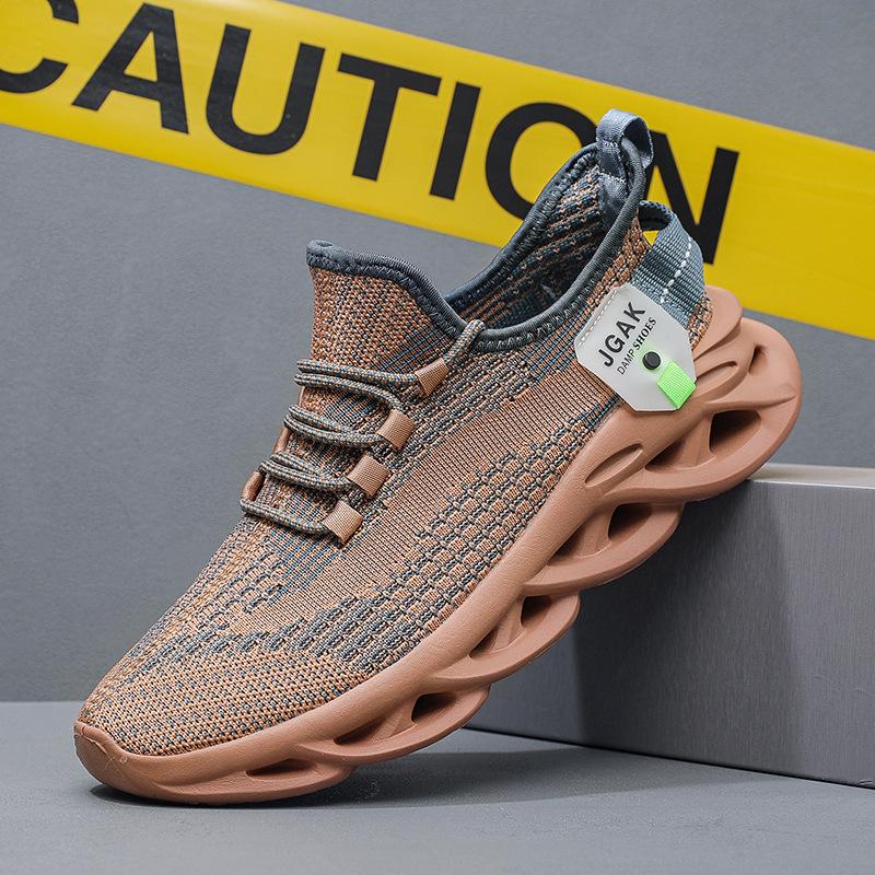 Spring and summer new large size casual sports running shoes breathable and lightweight net shoes dad shoes