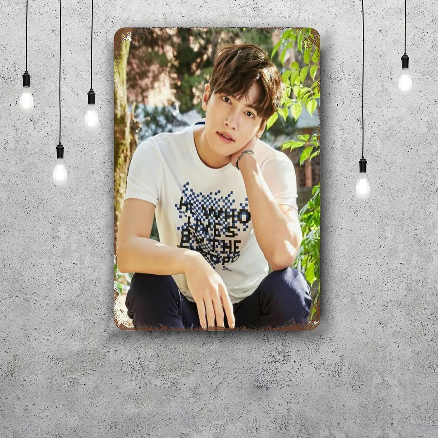 

ji chang wook actor Decor Poster Vintage Tin Sign Metal Sign Decorative Plaque for Pub Bar Man Cave Club Wall Decoration 20x30cm（7.8x11.8inch）