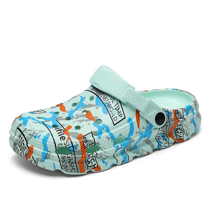 Fashion Brand Summer Men Women Sandals Thick Bottom Home Slides Clogs Soft EVA Platform Garden Shoes Unisex Beach Hole Sandals Slippers