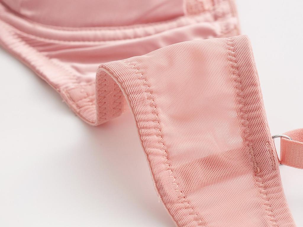 European & American Sexy French Satin Lace Bra - Slimming, Anti-Sagging, Push-Up Design