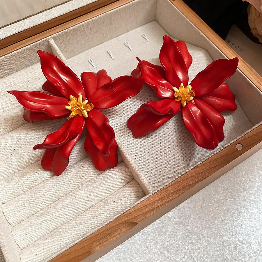 Ankola Red Spray Paint Love Ear Buckle Earrings Hong Kong Style Sweet Versatile Commuter Earrings Light Luxury High-end Earrings Women