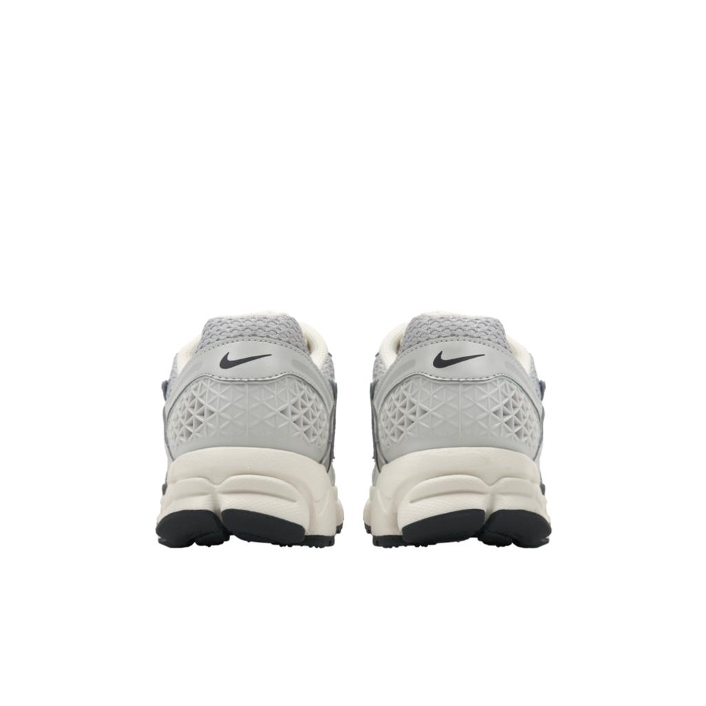 Nike Buty sportowe męskie Air Zoom Vomero 5 Chrome Białe Photon-Dust Gridiron HJ3758-001