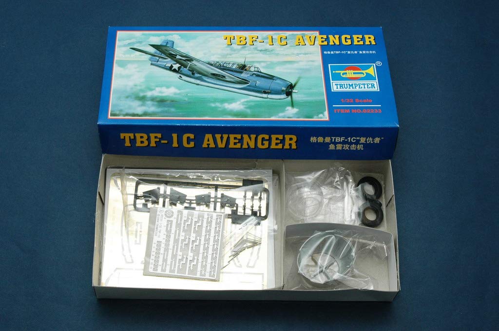 Trumpeter Avenger Plastic Model 1/32 TBF-1C