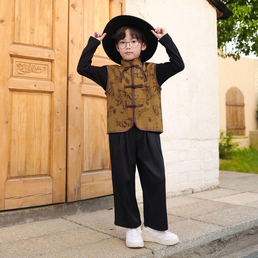 Stand Collar Boys' Vest Set: Pan Buckle Hanfu Jacquard Tang Suit Style