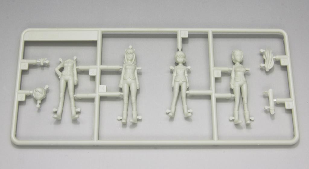 Fine Mold Girls Panzer Duck Team Figure Set Scale Plastic Model 41105 & 1/35
