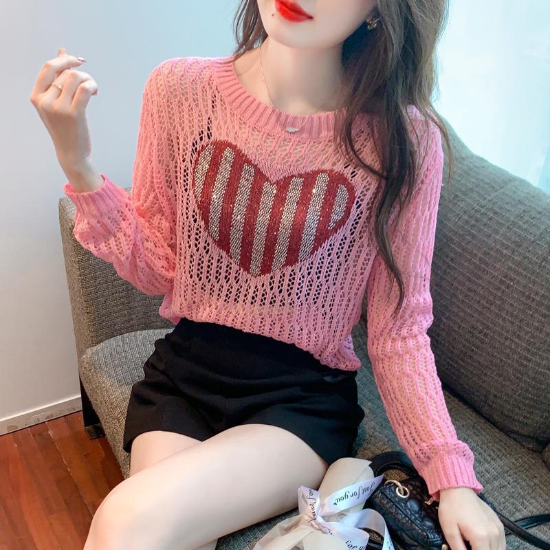 

Трикотажная футболка с длинными рукавами и вырезом для женщин. Носите с чувством дизайна к Новому году.. Тонкий солнцезащитный топ L