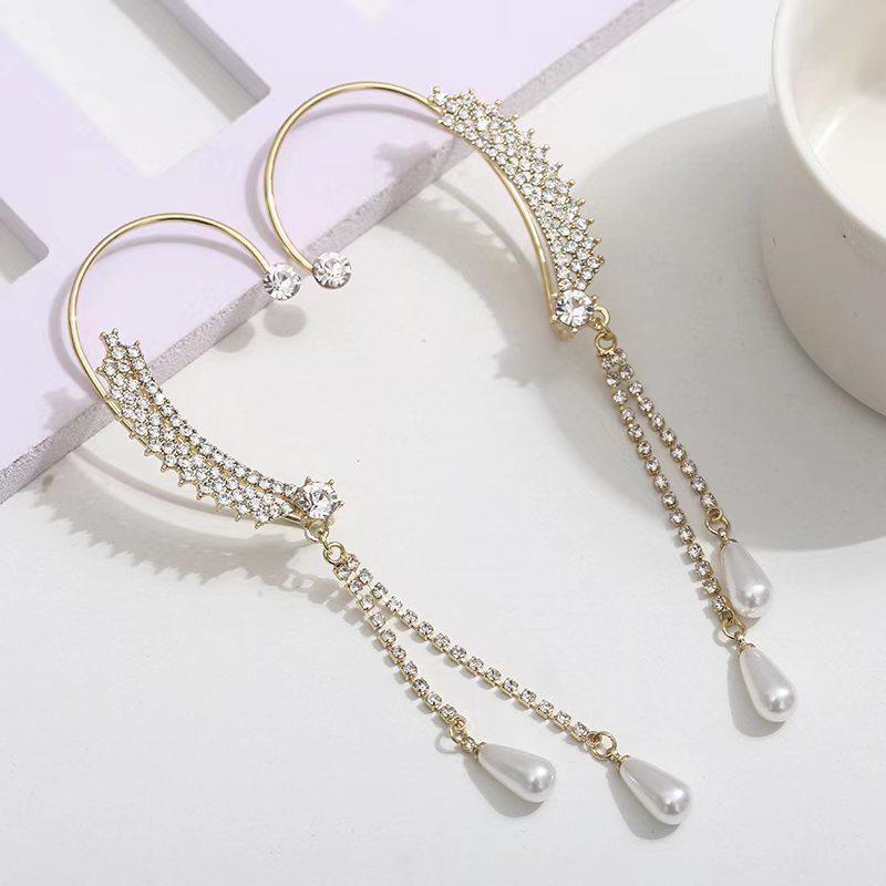 High-End Rhinestone Butterfly & Star Tassel Ear Cuff with Zirconia - No Piercing Required