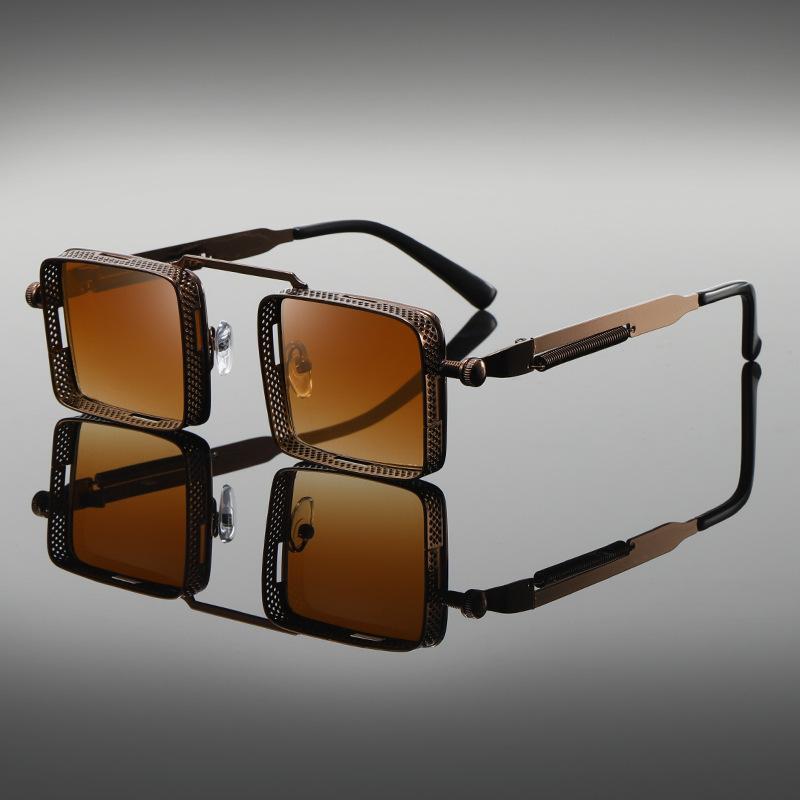 Trend punk style personalized sunglasses hollow design travel travel pose artifact fashion sunglasses