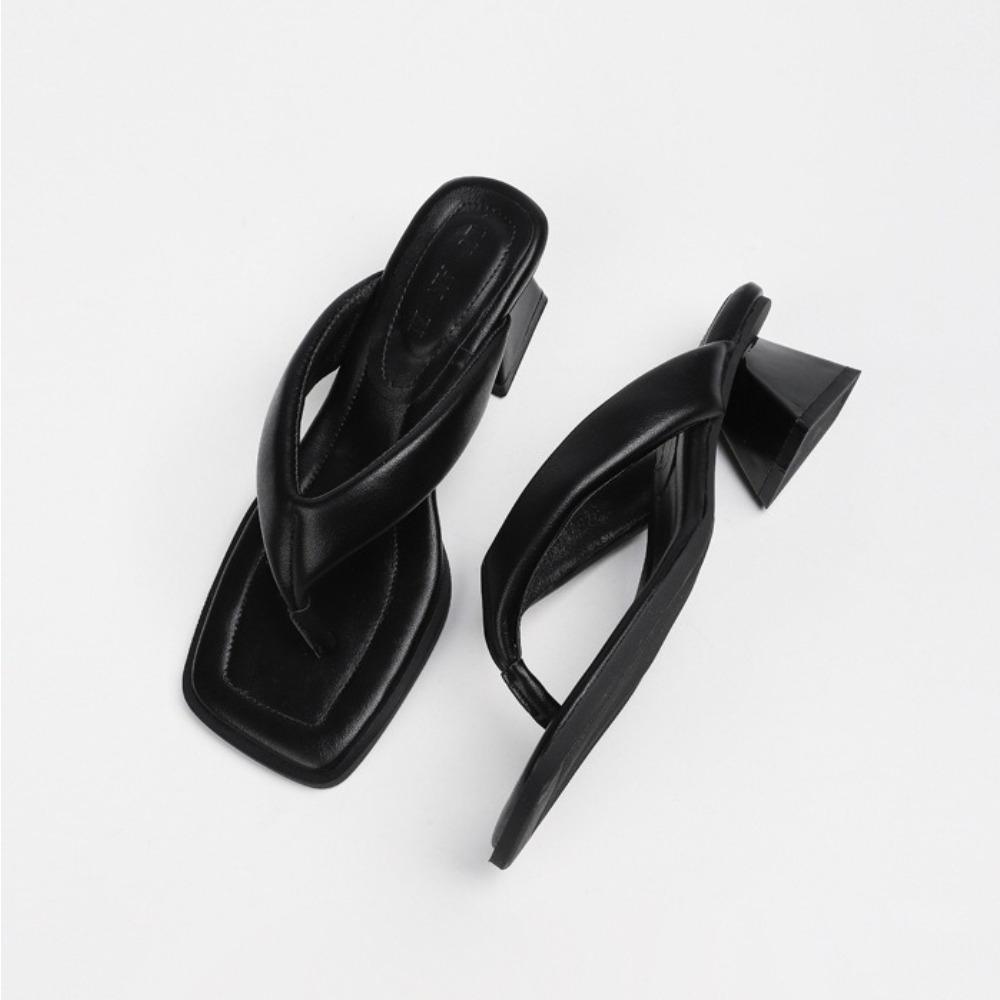 Fashion 2025 Summer New Square Toe Sandals for Women's Outdoor Wear Niche Style for Lazy People High-heeled Flip Flops Women