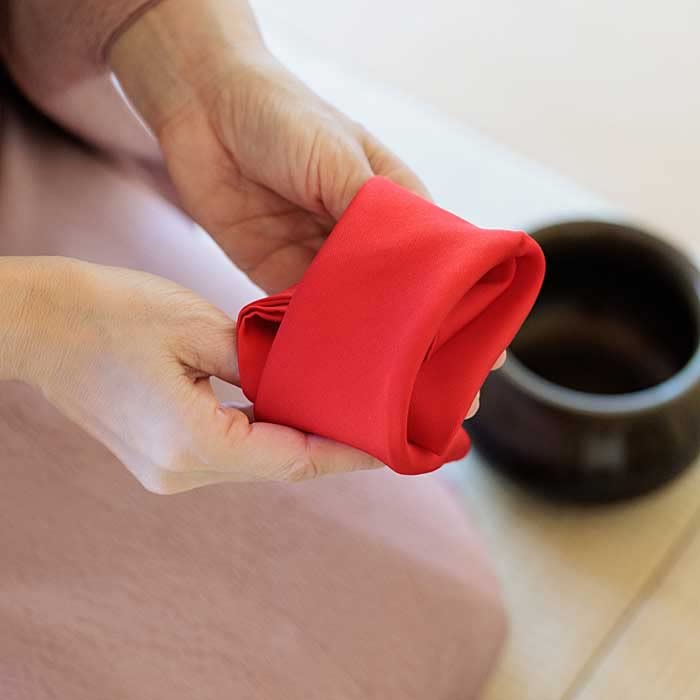 Tea Ceremony Utensils, Pure Silk Shiose Fabric, 7 Momme (Approx. 26g) [Red]