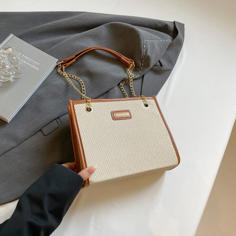 

Вместительная женская сумка-тоут 2025 новая модная холщовая сумка контрастного цвета для ежедневных поездок на работу, на плечо, сумка-мессенджер коричневый