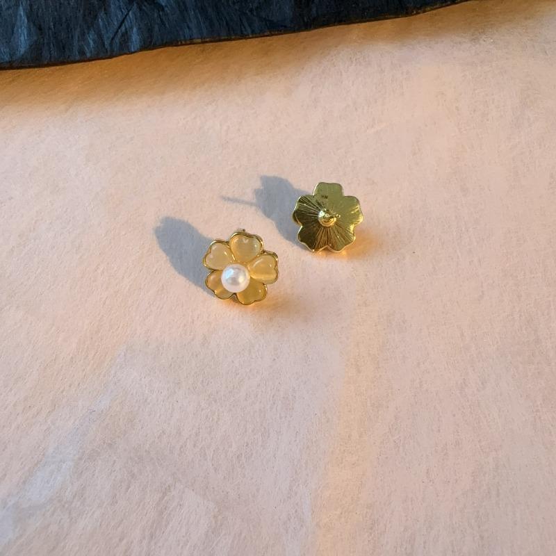 Fashion Trend Simple Stylish Attractive Stud Earrings for Women Party Jewelry Gift