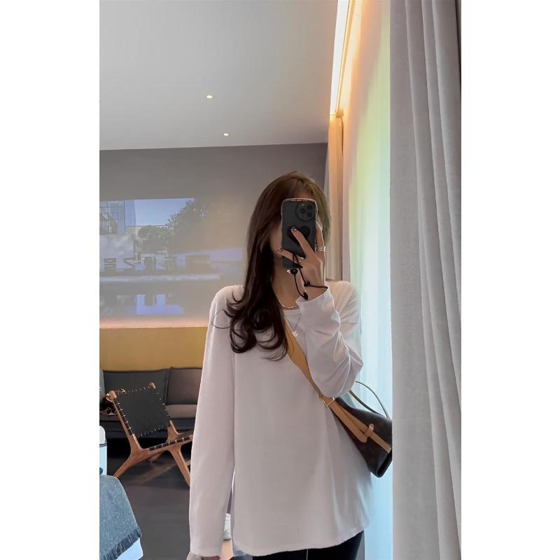 White Mid-length Base Shirt for Women Covering The Butt Sweatshirt with Layered Long-sleeved T-shirt Shark Pants Top