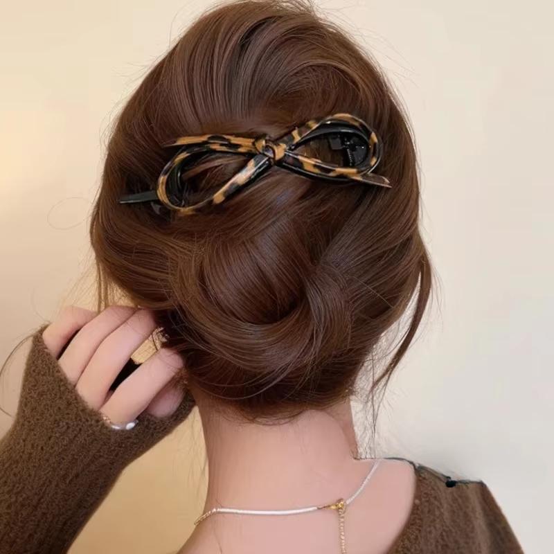 Korean Twist Hair Clips Leather Bow Knot Acrylic Hairpin for Women Girls Sweet Vintage Hairgrip Elegant Hair Styling Accessories