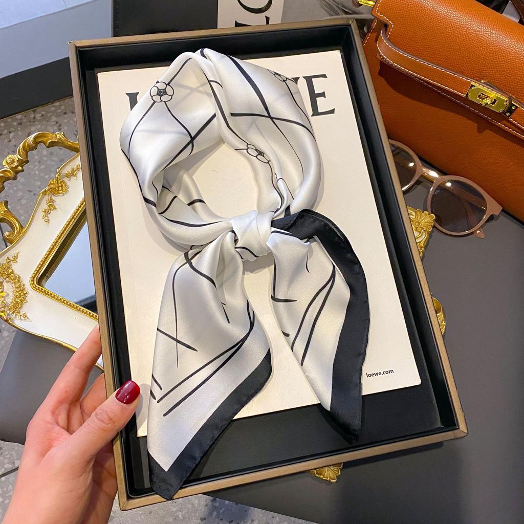 Small Silk Scarf Women'S Versatile High-End Decorative Square Scarf Professional Small Scarf Simulation Silk Korean Version Streamer Bag