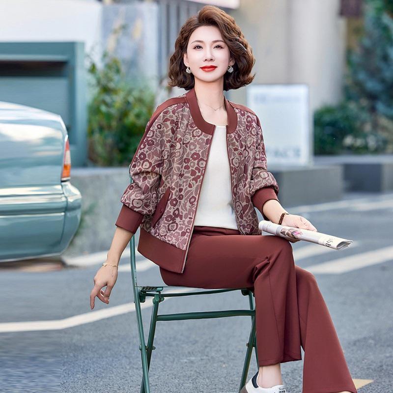 Mom’s Casual Plus-Size Two-Piece Sportswear: Spring & Autumn Fashion for Middle-Aged & Elderly