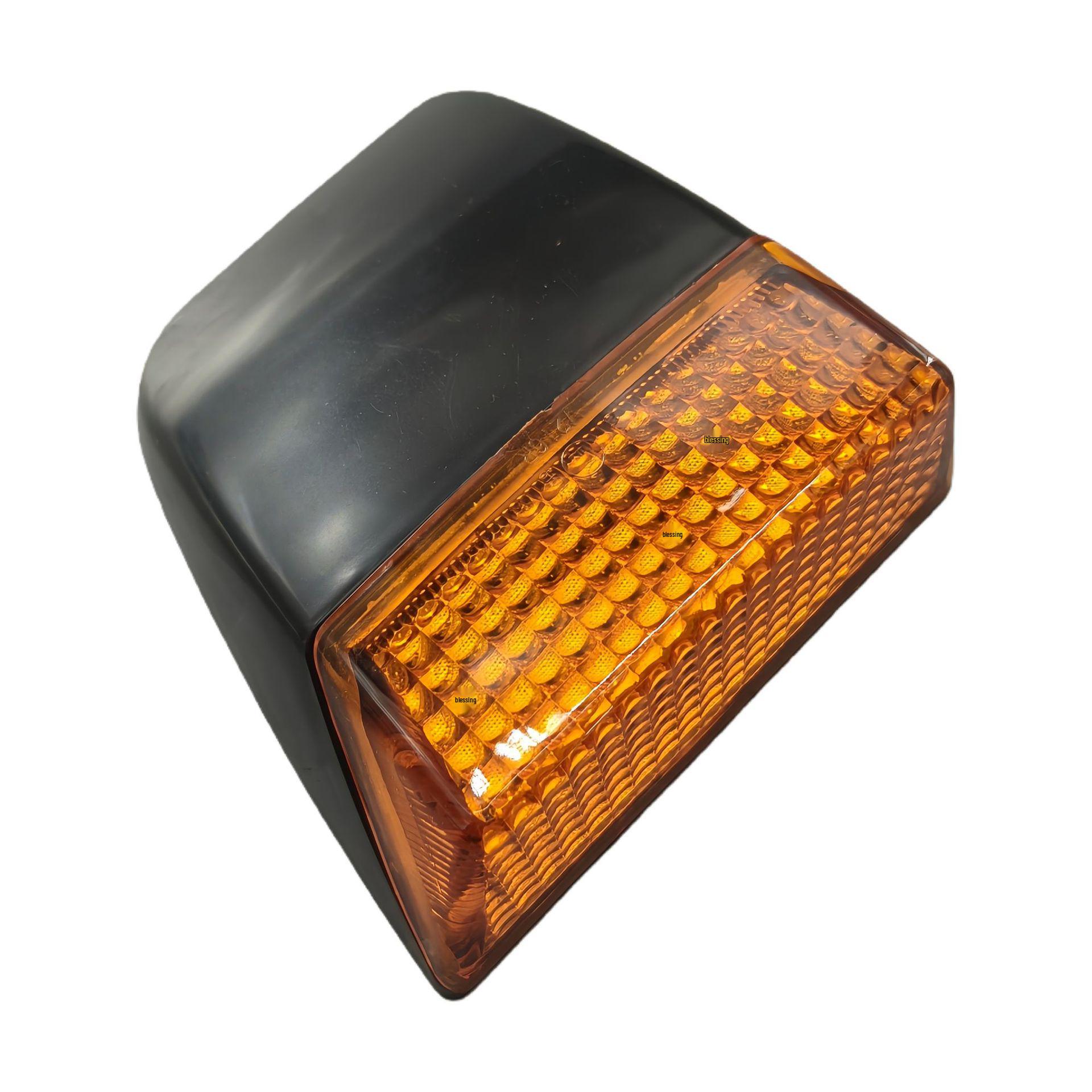 

Volvo FM/FH Side Lights (Codes: 20409874, 20822611, 20409875, 20826213) Right помаранчевий