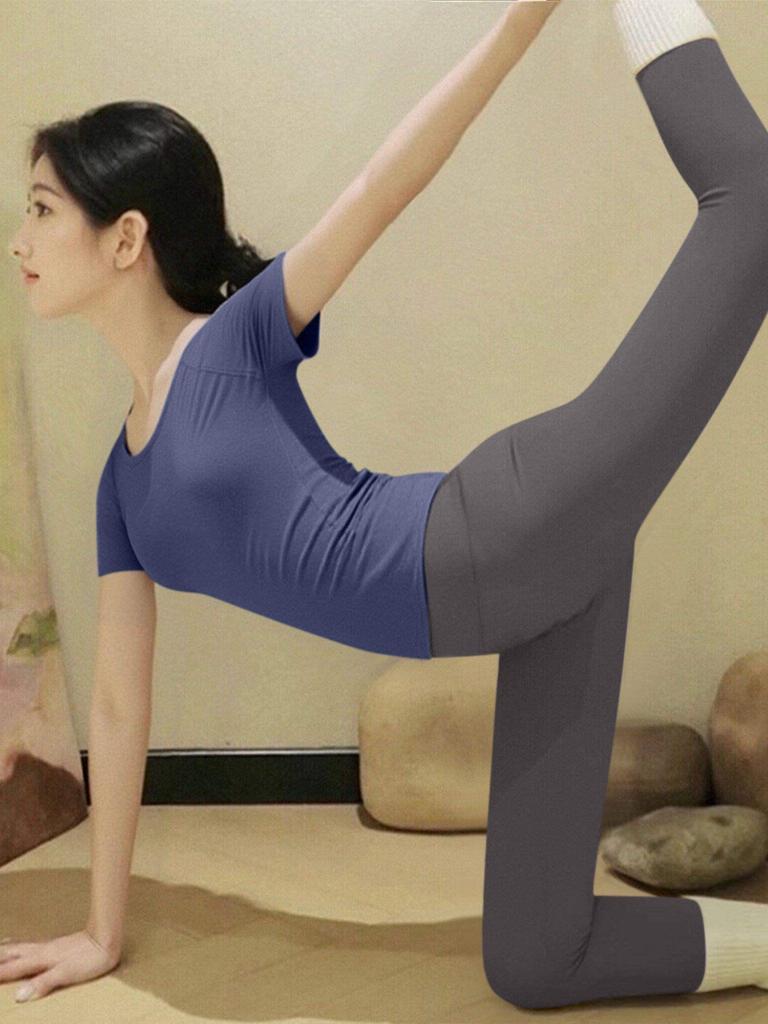 Women's Yoga Set: 2026 Slimming Short Sleeve Pilates Top